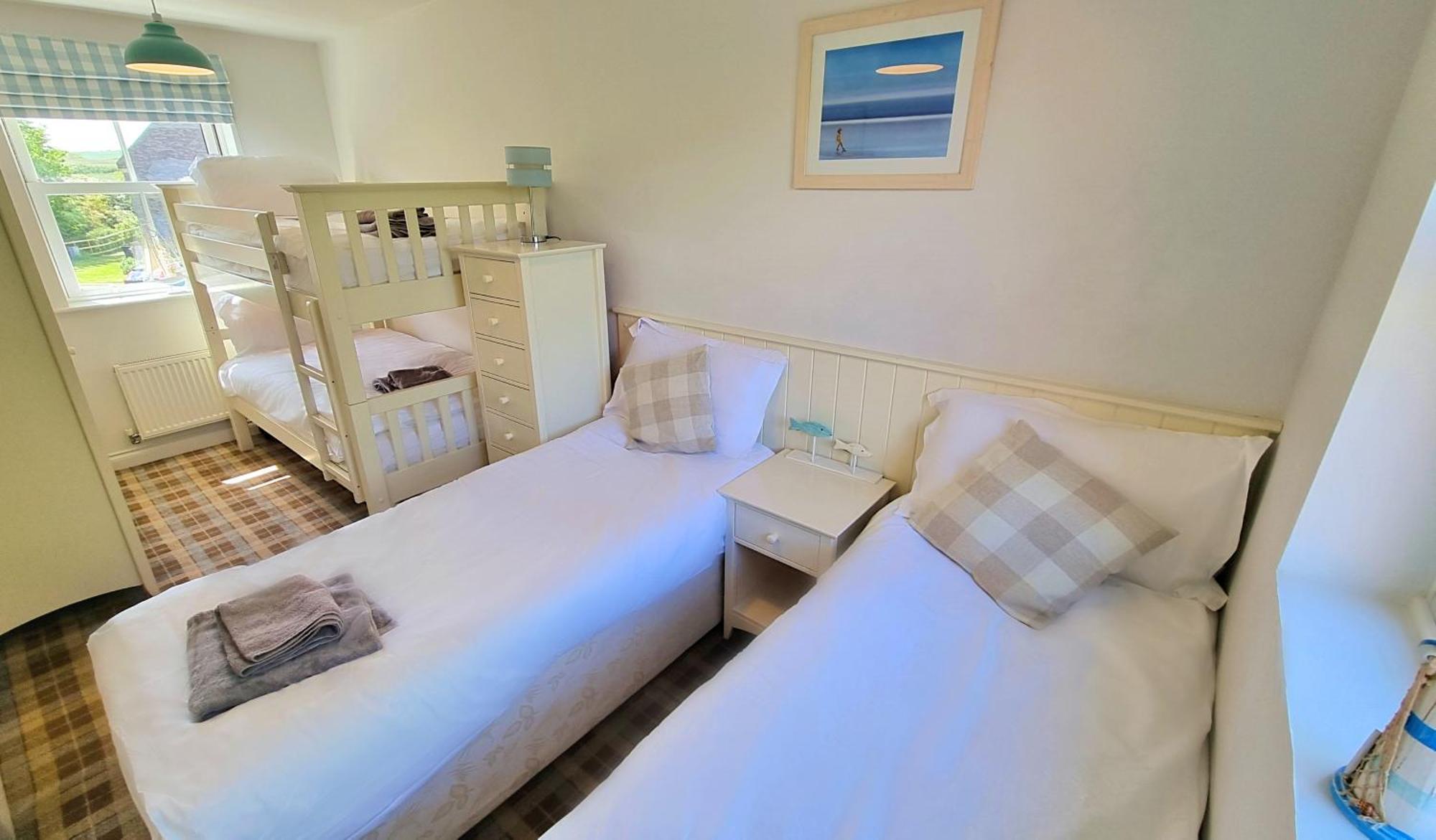 The Bay Filey - Corner Cottage エクステリア 写真